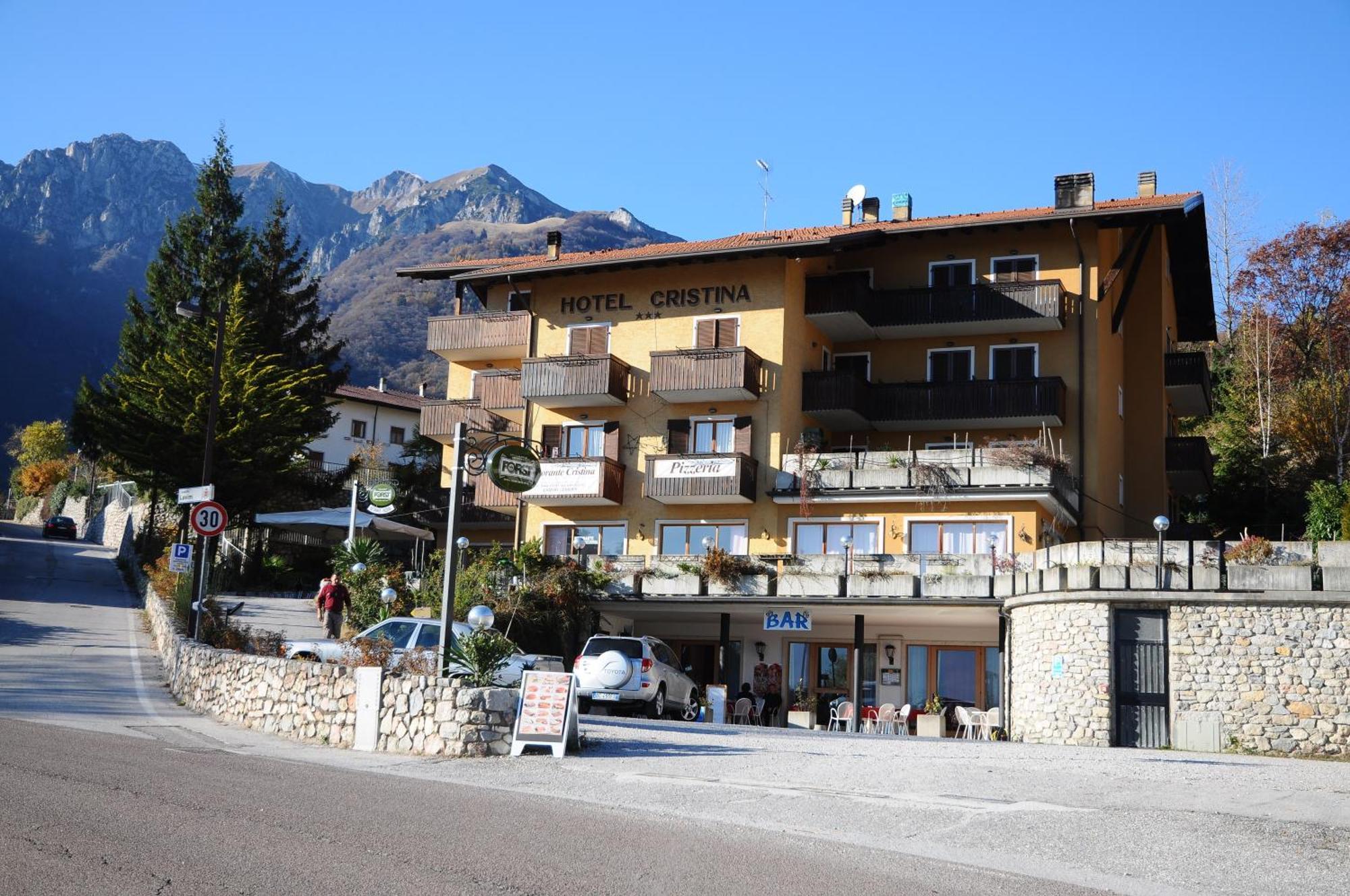 Hotel Cristina Тенно Экстерьер фото